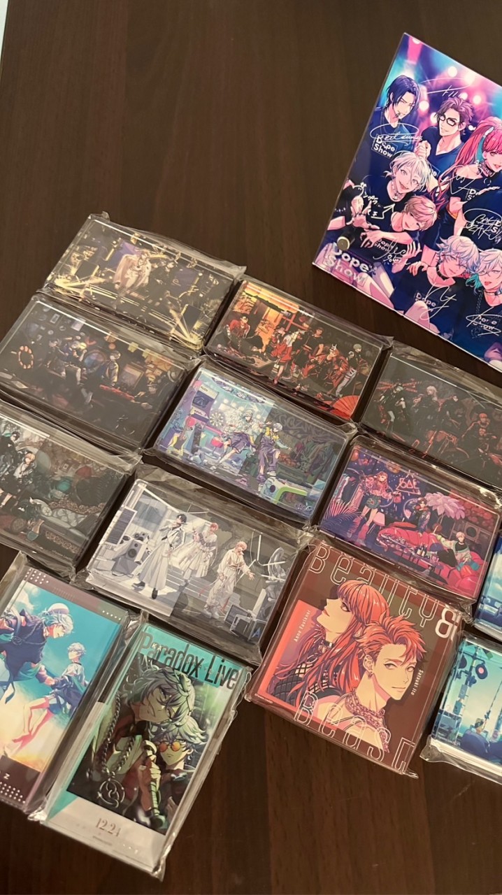 Paradox Live 盤子群