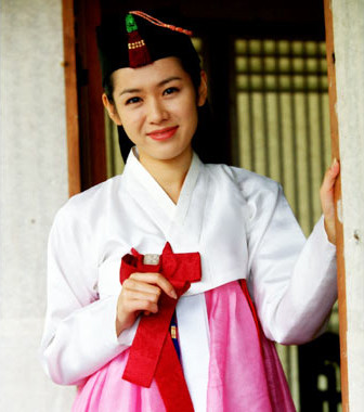 孫藝珍古裝造型合集2：電影《醉畫仙》高雅端莊的富家千金／外表豔麗的藝妓