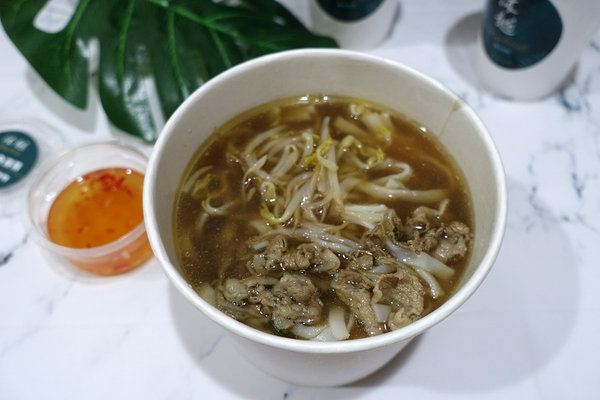 Su/food外送、沐越外送，王品集團美食外送讓外食也能健康吃，不出門也能享受異國料理餐廳美食