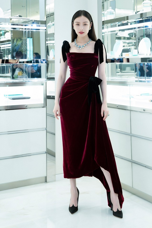 「沙漏身形」美腿女神7：倪妮