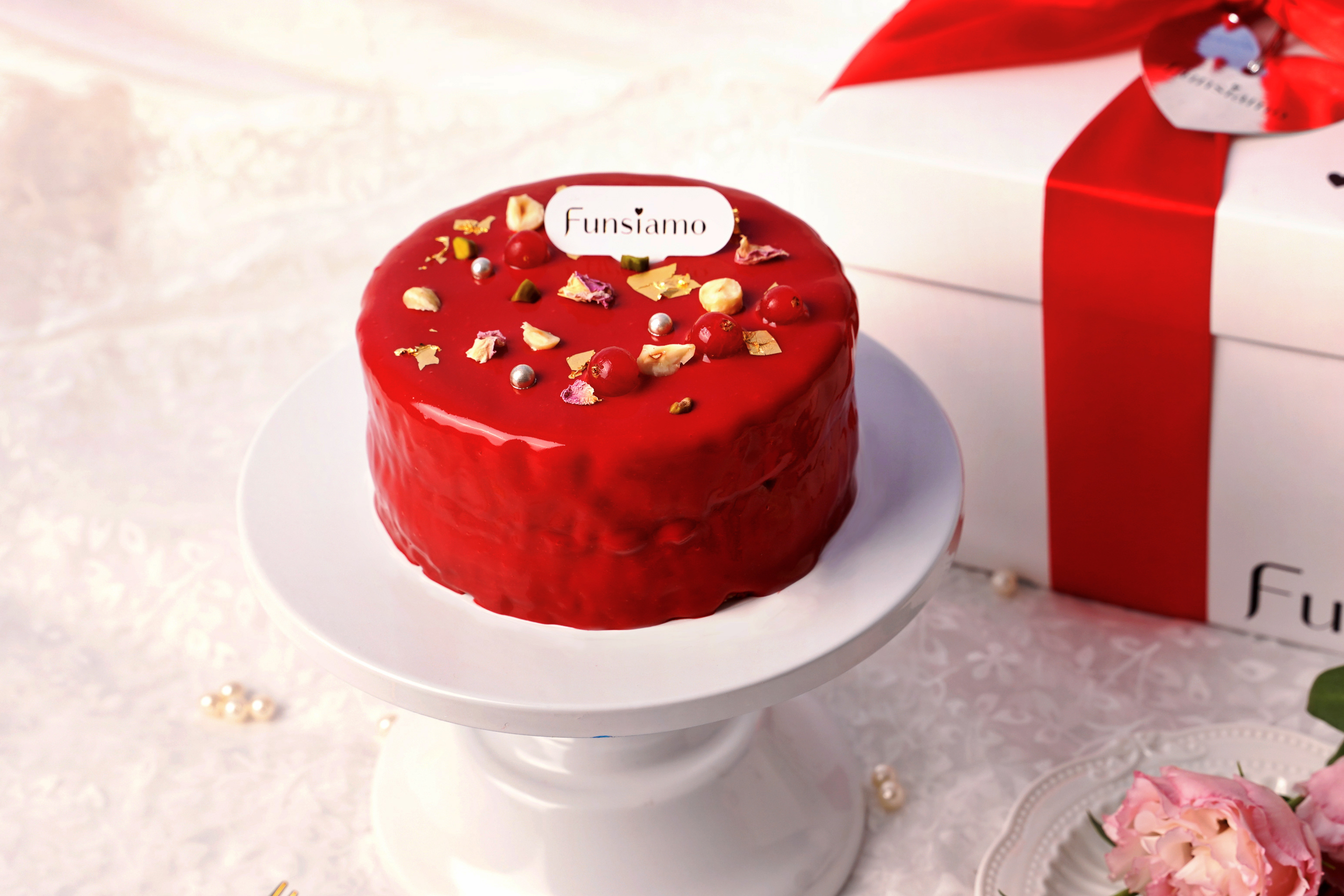 門市烘焙體驗—露西亞之心，親手製作給媽媽最難忘的驚喜！難易度：★★★ / 製作時間：120 mins / 售價$1,580 / 5吋（圖片提供/Funsiamo）