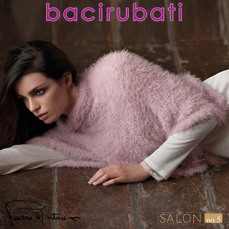 可愛粉色毛毛披肩 十分百搭 無論居家穿搭還是外出保暖 十分舒適 柔軟