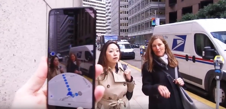 Google 地圖最新「AR 導航」功能實測出爐！結合實地街景、3D箭頭引導，是否真的讓你找路更輕鬆？