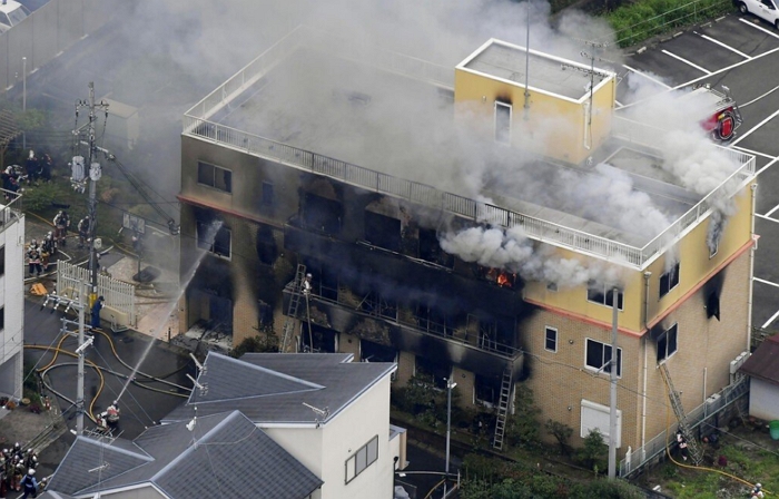 日本動畫製作公司「京都動畫」遭惡意縱火，13人死亡10人心肺停止