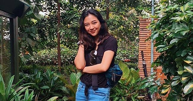 Gita gutawa merokok