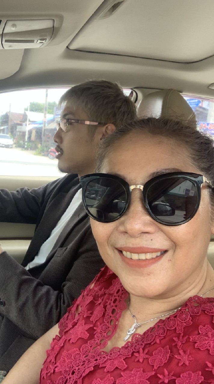 เล่นrov​ by แม่ป้อมนอนน้อย
