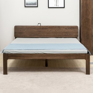 床頭置物設計 簡潔優雅 結實穩固