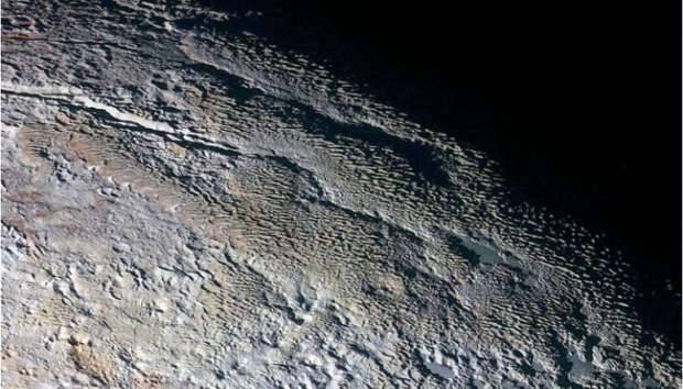  Temuan Baru Ini Membuka Peluang Pluto Bisa Jadi Planet Lagi 