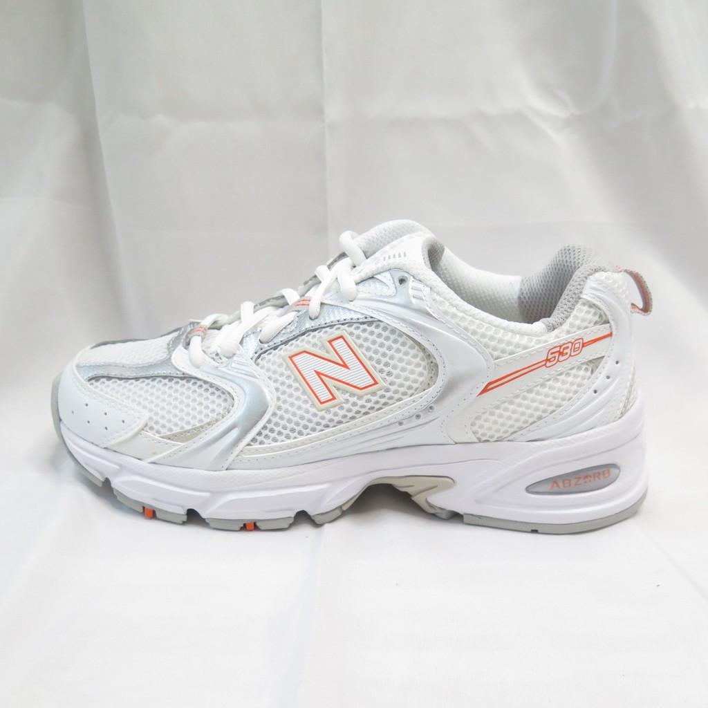 #NB #復古鞋 #休閒鞋 #NB530門市同步販售，請先詢問庫存！◇所有商品皆100%公司正品，販售商品皆開立電子發票，敬請安心選購◇本賣場商品照片均為本賣場實物拍攝而成，商品拍攝尺寸為倉庫隨機選擇