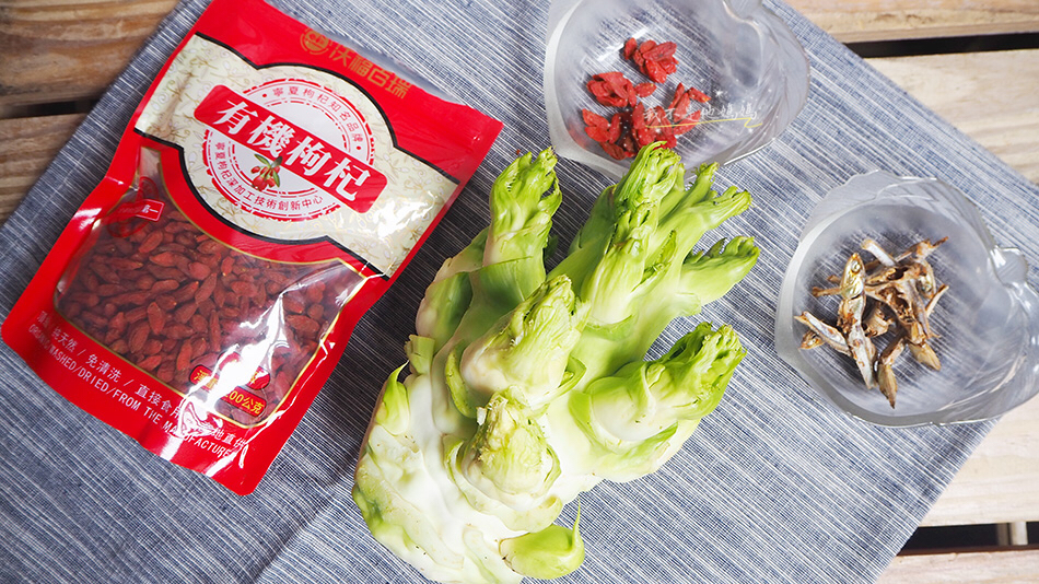 3C族,眼鏡族,高度近視,近視雷射,飛蚊症,近視開刀,中藥補腎,枸杞補腎,鮮枸杞原漿寧夏中寧枸杞果汁,枸杞果汁,舌尖上的中國 枸杞