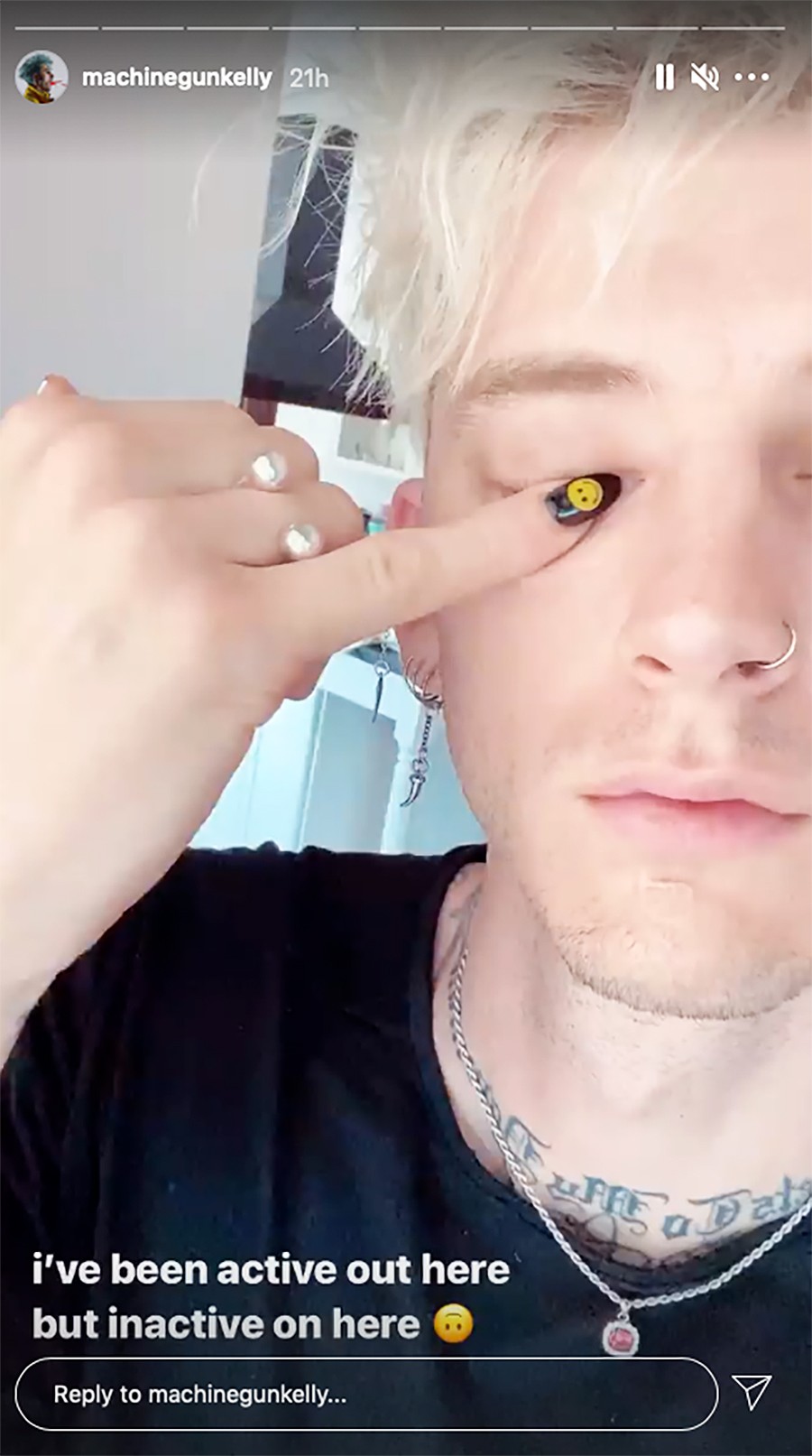 マシン ガン ケリー ユニセックスのマニキュアブランドを設立 ネイルアートをsnsで公開