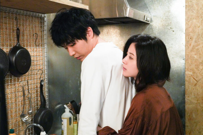 柄本佑_知らなくていいコト_劇照2