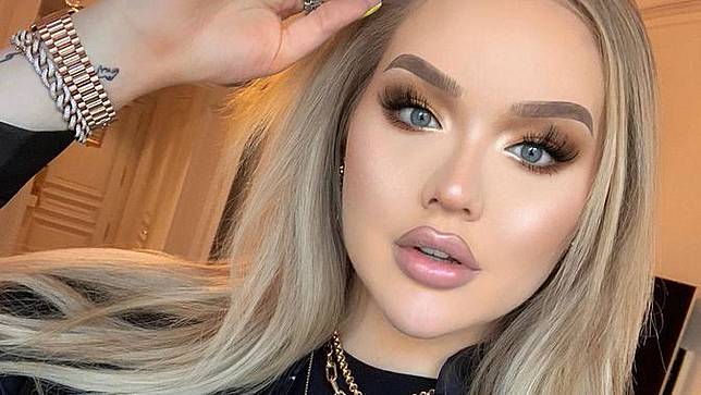 Nikkietutorials Instagram >> Beauty Vlogger Kondang Nikkie De Jager Mengaku Sebagai Nikkietutorials Instagram >> Beauty Vlogger Kondang Nikkie De Jager Mengaku Sebagai