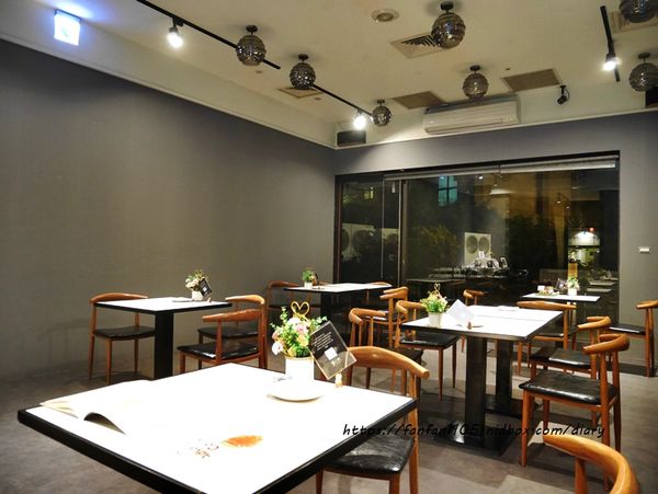 【內湖美食】明水然日式海鮮鍋物 #個人鴛鴦鍋 #黑松露牛奶鍋 #椰子雞鍋 #馬賽蕃茄海鮮 #無菜單鐵板燒 (6).JPG