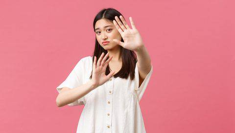 Sering Merasa Nggak Enakan Intip 5 Cara Menolak Permintaan Orang Lain Tanpa Menyakitinya Beautynesia Line Today