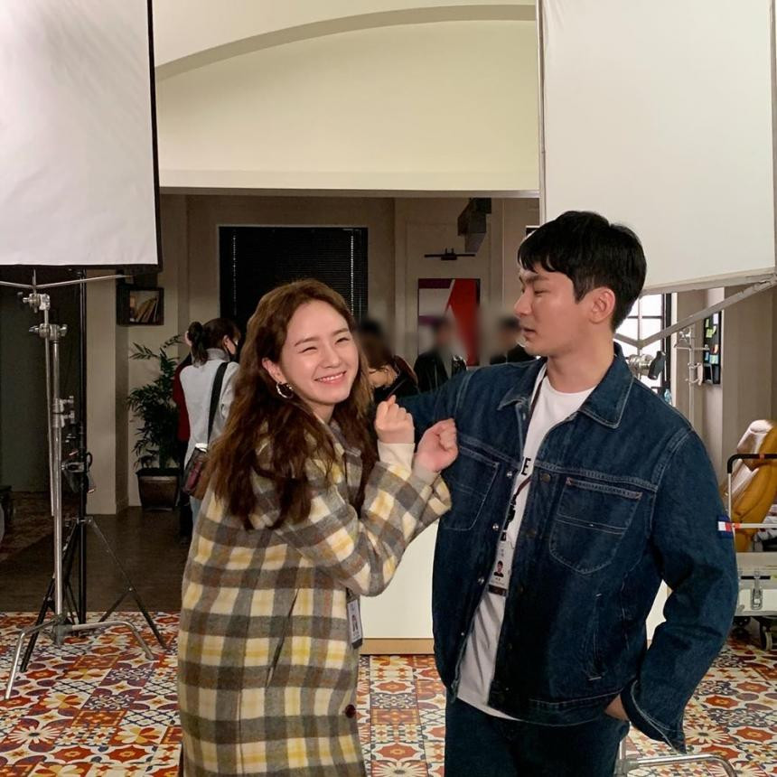 《雖然是精神病但沒關係》神奇緣份6：朱里&載洙竟是「前世情人」！