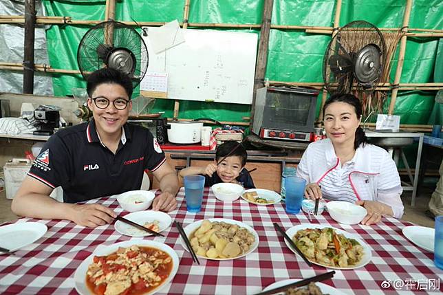 郭晶晶：我其實很心疼啟剛 豪門媳7年生活曝光