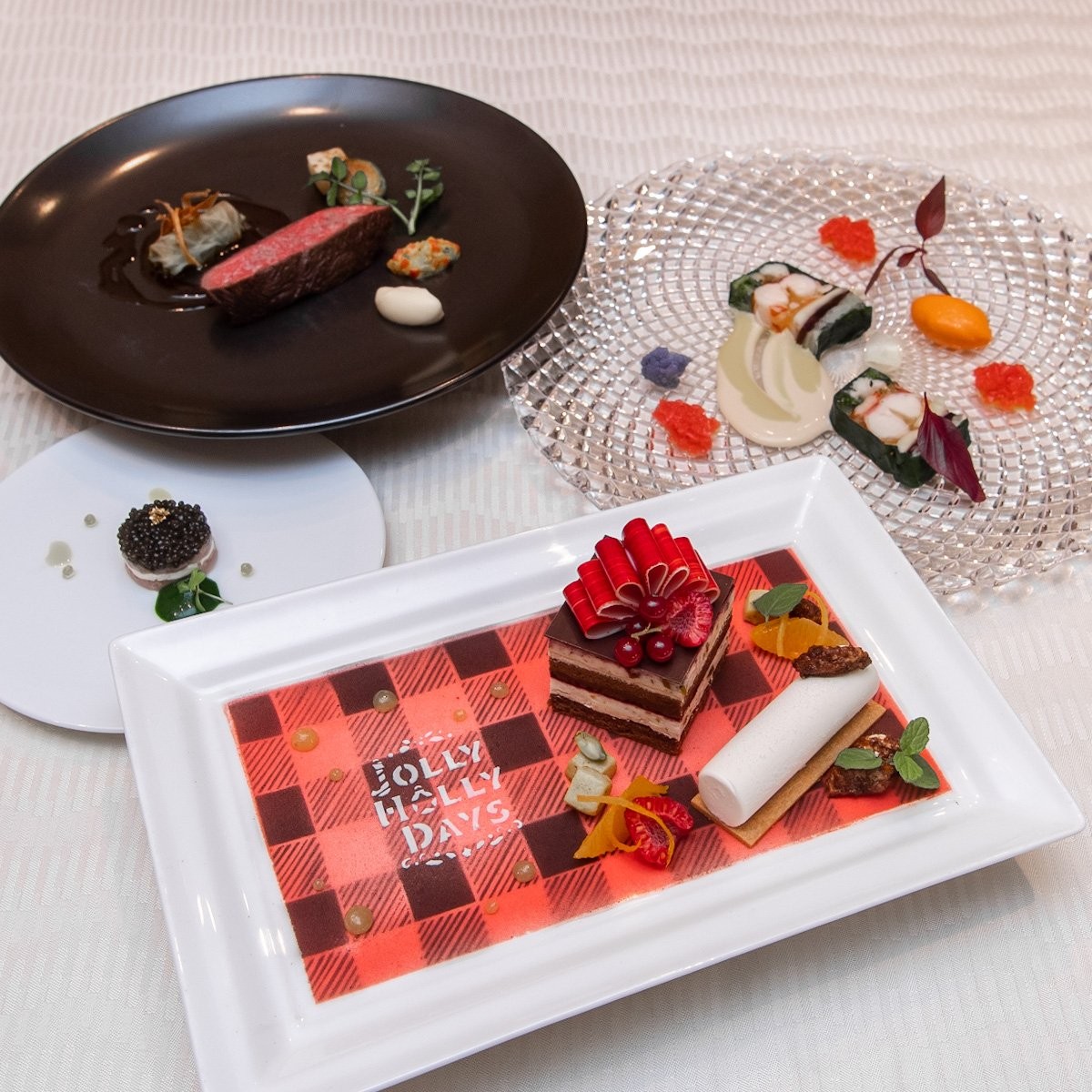 スイーツでプレゼントボックスを表現 東京ディズニーシー ホテルミラコスタ オチェーアノ ディズニー クリスマス21 ディナーコース Dtimes