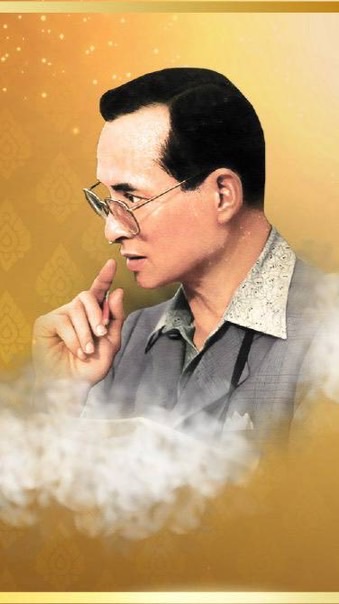 พิธีน้อมรำลึก ทำบุญตักบาตร ร.9