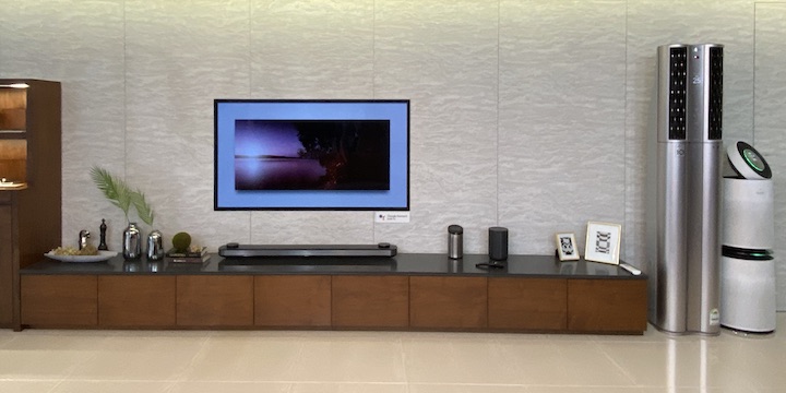 LG 智慧家庭全面啟動，CLOi 機器人進入生活、捲軸式電視指日可待