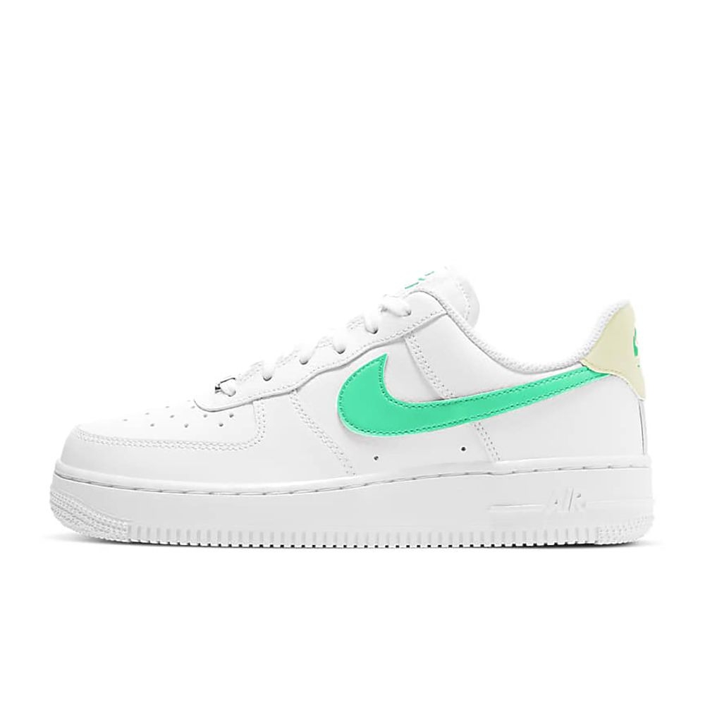 NIKE AIR FORCE 1 07 LE 女 休閒鞋 白綠