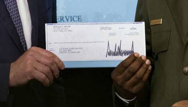  Trump Sumbangkan Tiga Bulan Gaji Pertamanya ke Taman Nasional 