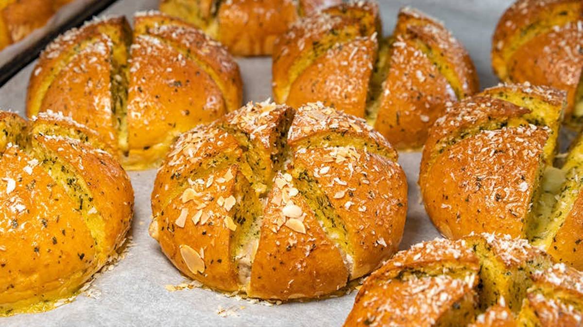 蒜味控集合啦！全台７家最強爆蒜美食：限量蒜香烤雞、芋泥蒜香包、蒜粒湯包