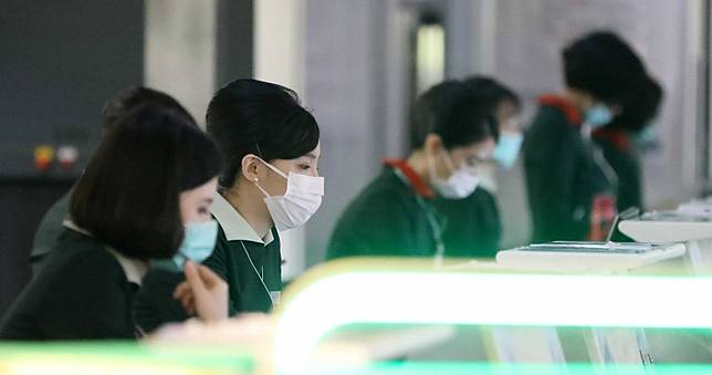 武漢肺炎／增至25死830病例！8市「封城」　世衛不列國際公衛緊急事件