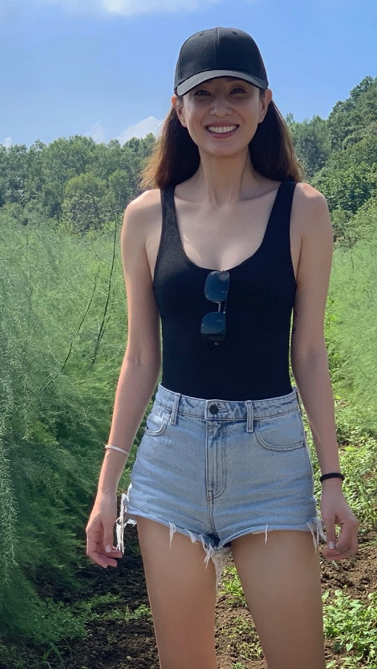 《乘風破浪的姐姐》美腿女神8：鄭希怡