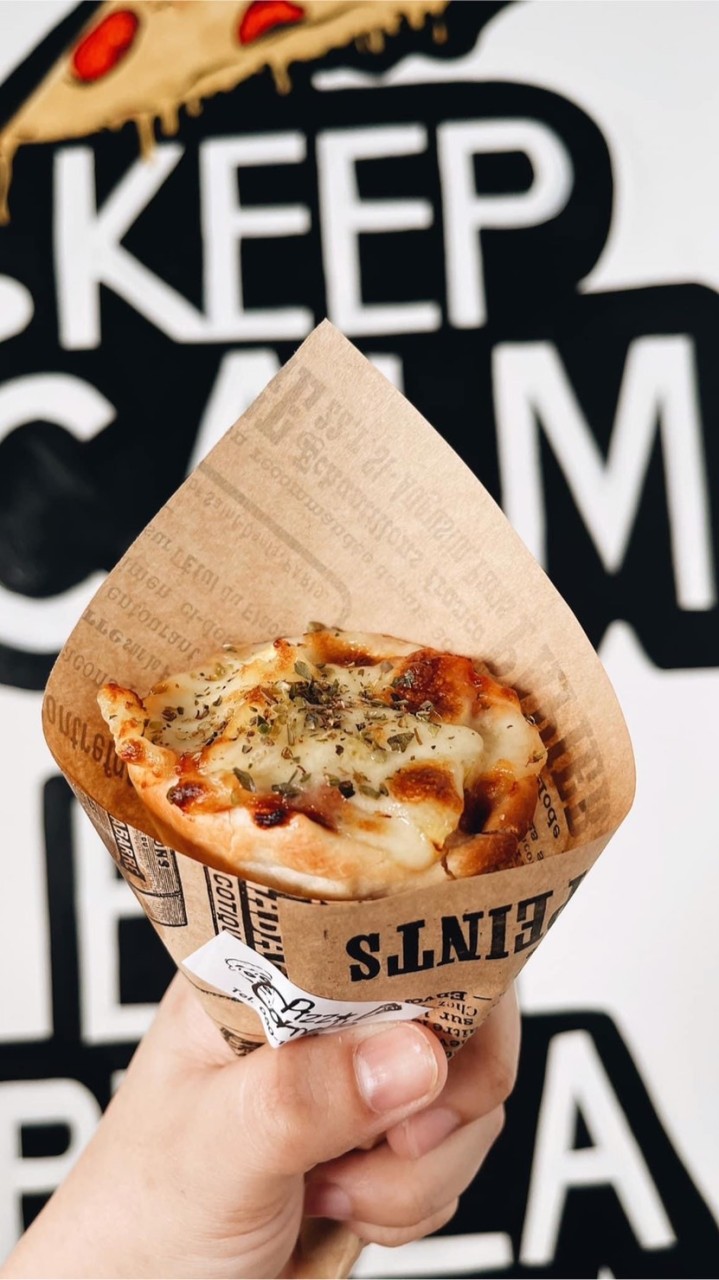 𝐏𝐢𝐳𝐳𝐚 𝐜𝐨𝐫𝐧𝐞𝐭𝐭𝐨🍕