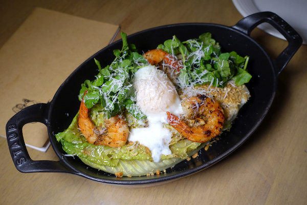 內湖浪漫餐廳-Lazy Point餐酒館，有午餐、下午茶、晚餐的內湖餐酒館，露天酒吧內湖調酒，文湖線約會餐廳，活動包場、會議空間租借的內湖咖啡廳