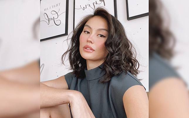 Geger Agnez Mo Perdana Pamer Tato Di Paha Picu Kontroversi Gaya Rambut Dipuji Swag Abis Wowkeren Media Line Today