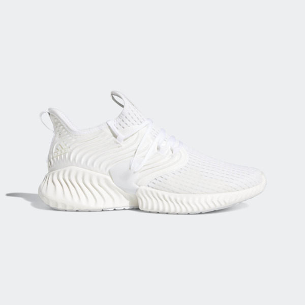 馬牌輪胎大底乾濕環境出色抓地力 避震中底及穩定設計創造更好靈活度 無接縫彈性鞋面絕佳包覆感及舒適