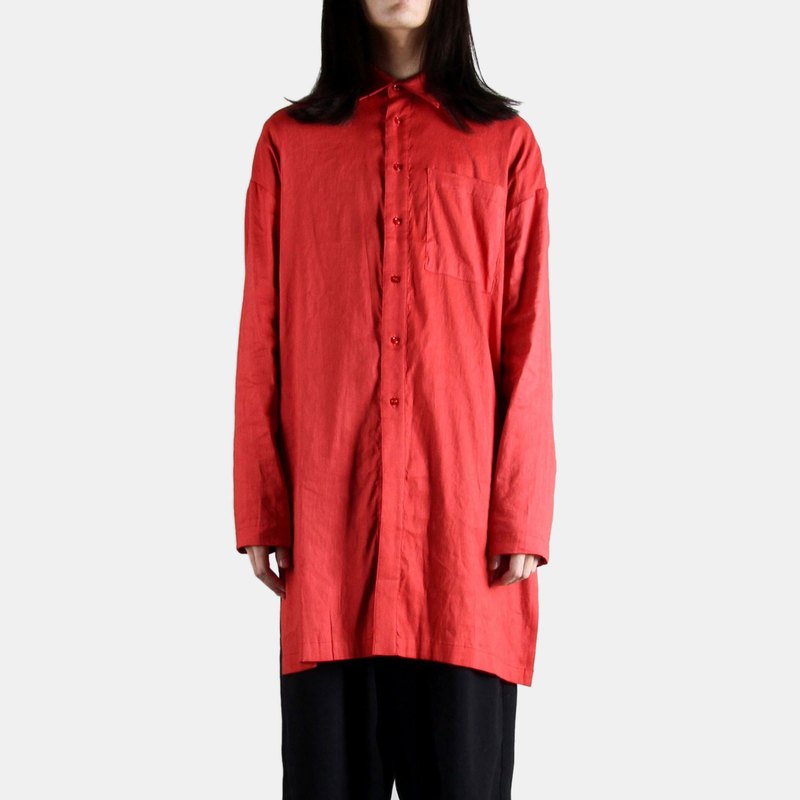 為IMMENSE旗下自有品牌 以生活型態切入 將服飾的多工性 利用設計混合進品牌之中 透過高低層次與不同的輪廓與重心位置的交互關係 來達成