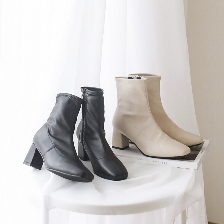 素面皮質合腿中跟襪靴