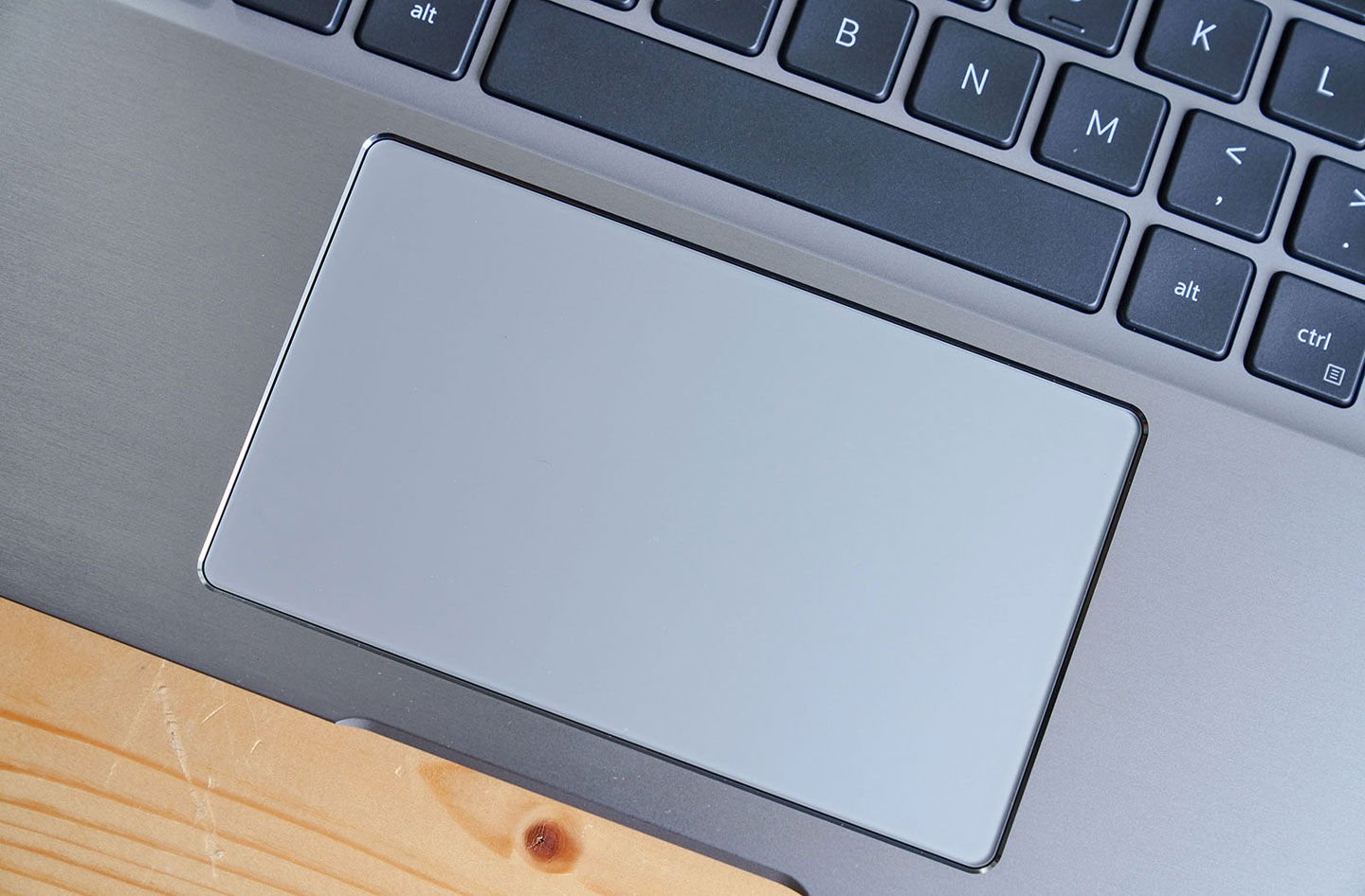 Dell Latitude 9510 開箱與深度評測：高效便攜，極智隨行！選商務筆電不只規格，「懂你」更重要！