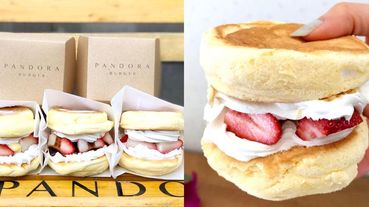 IG狂打卡的「綿密草莓鬆餅堡」！雲朵般鬆軟的鬆餅皮＋甜而不膩的煉乳草莓，一口就幸福感爆棚～