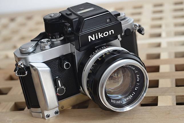 10 Kamera Nikon Paling Ikonik Sepanjang Masa, Pilih Mana?