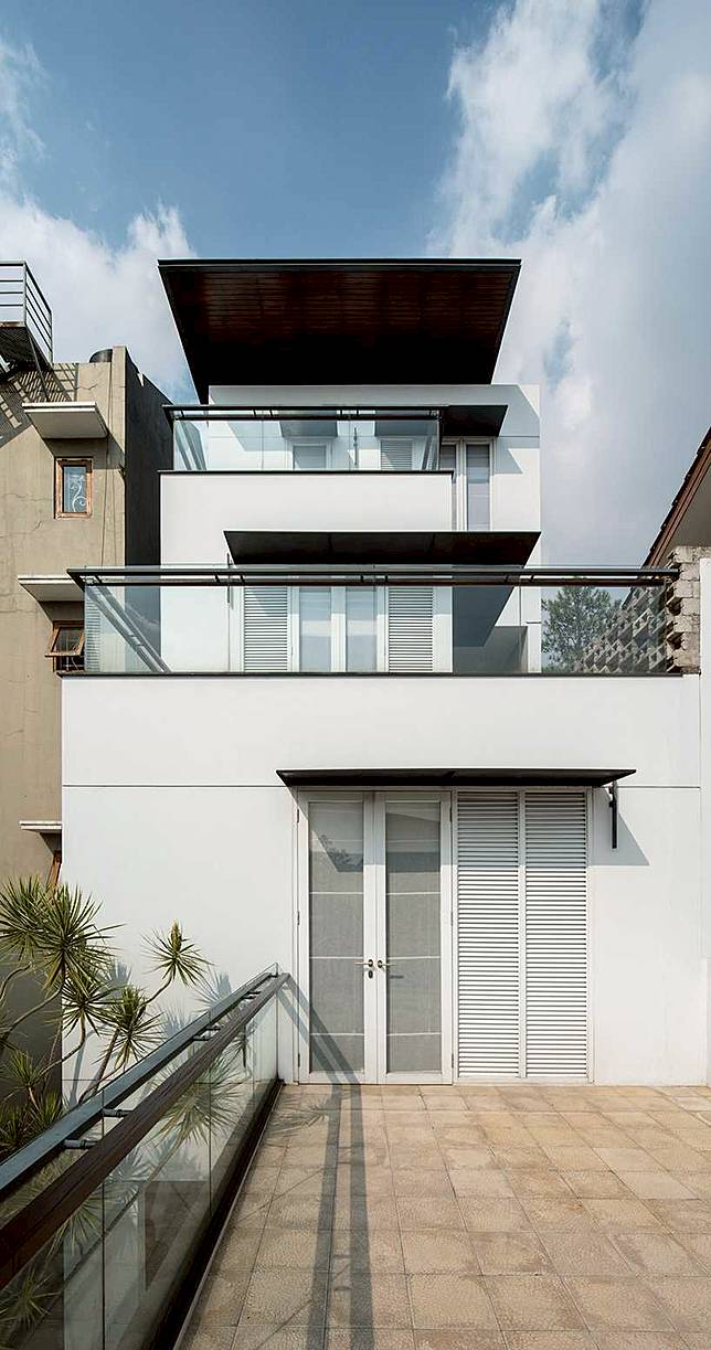 White Cliff Pesona Rumah Minimalis Cantik Di Lereng Bukit Arsitagcom LINE TODAY White Cliff Pesona Rumah Minimalis Cantik Di Lereng Bukit Arsitagcom LINE TODAY