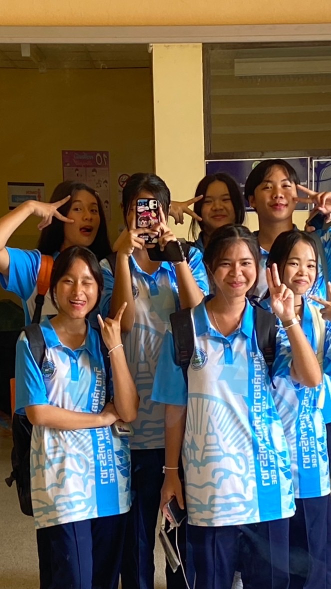 ด้อมส่งรูปเด็กอาชีวศรีราชา📸