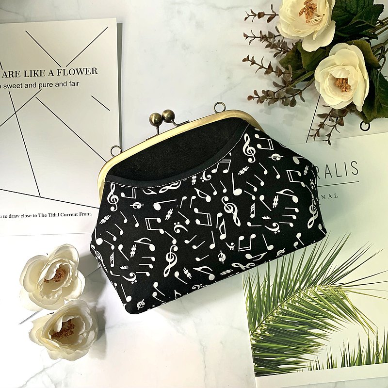 音符圖案的口金包，喜歡音樂的你不能錯過!