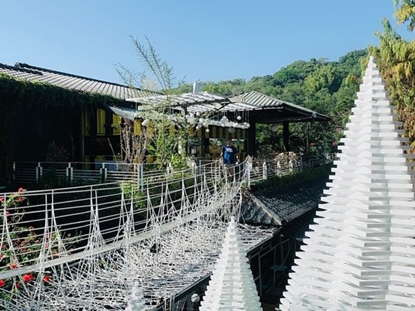 倪倪愛旅遊－『台中大坑一日遊推薦』台中近郊鳥語花香闔家出遊秘密花園-台中大坑紙箱王創意園區、東山水岸餐廳、東東芋圓直擊分享