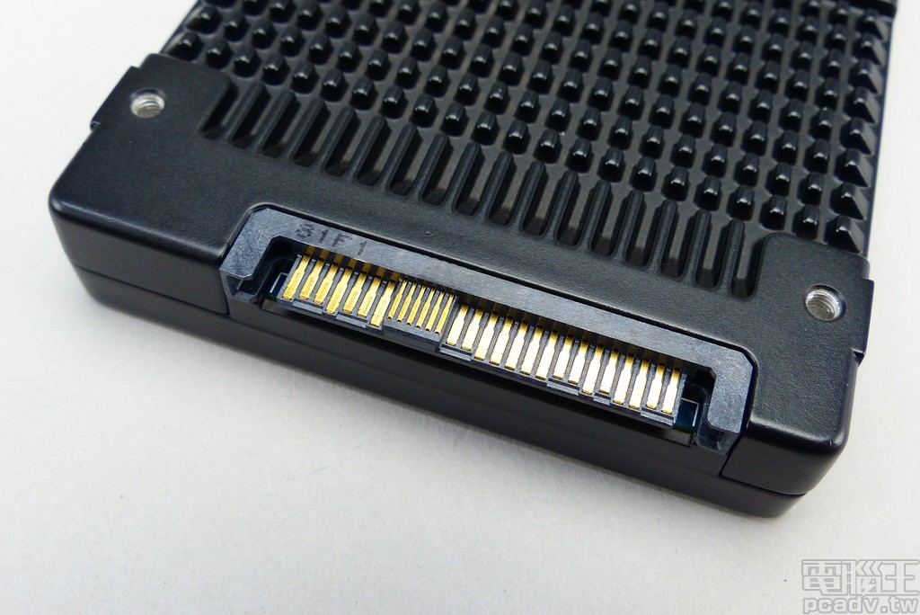 消費市場最強 SSD！Intel Optane SSD 905P 480GB U.2 版搭載 3D XPoint 實測分析