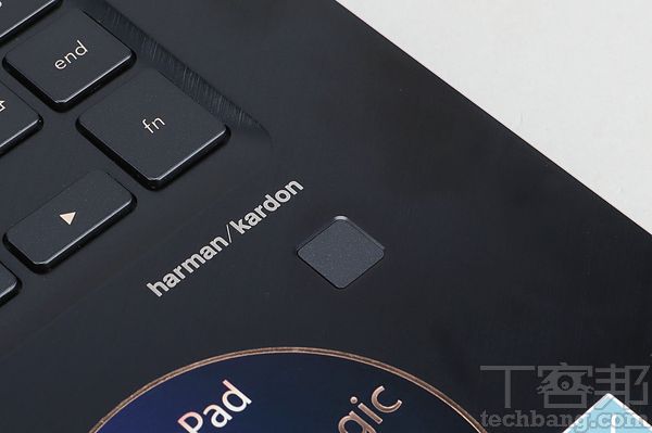 Asus ZenBook Pro 15 UX580－ 雙螢幕筆電，效能看得見