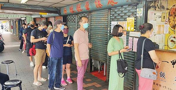 一甲子餐飲-祖師廟焢肉飯、刈包