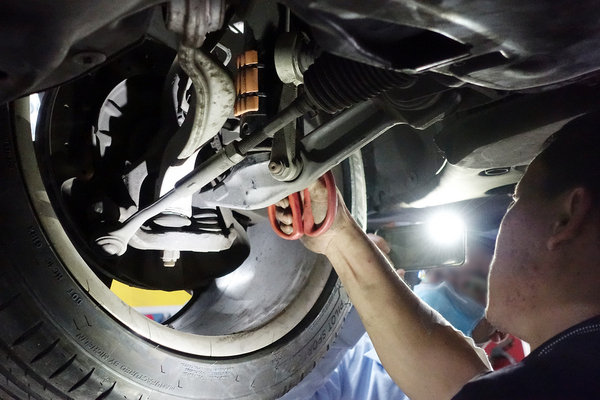 氣壓避震器改傳統？解決機械避震器的搖晃-POWERLOOP超能利，同時擁有氣壓和油壓避震器的優點，讓愛車平穩、煞車更靈敏的環保省油神器