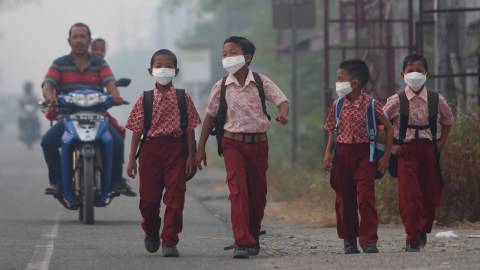 Akibat Kabut Asap Tk Hingga Sma Di Dharmasraya Sumbar