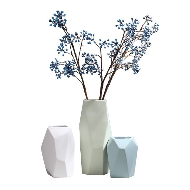 產品信息 品名花盆 型號hp279 材質:陶瓷 規格小8x16cm口徑x高度 中8x20.7cm 大8x31.7cm 尺碼:大號,小號,中號 風格:北歐風格 花器種類:台麵花瓶 組合形式:自由組合 適