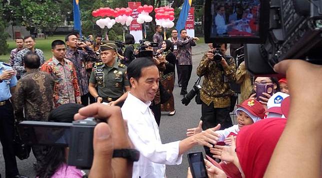 Jokowi Kecam Penutupan Masjid Al Aqsa