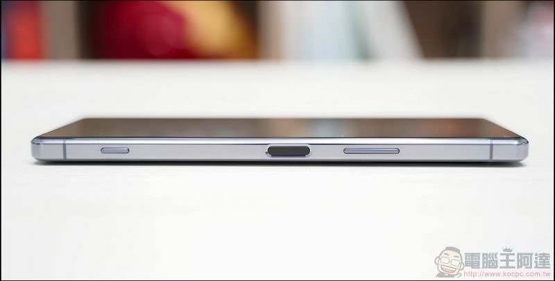 Sony Xperia X1 II 開箱 - 10